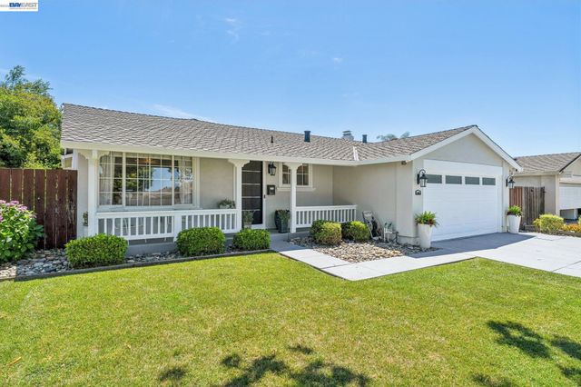 2485 Medallion Dr, Union City, CA 94587