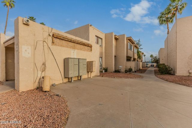 3526 W DUNLAP Avenue 146, Phoenix, AZ 85051