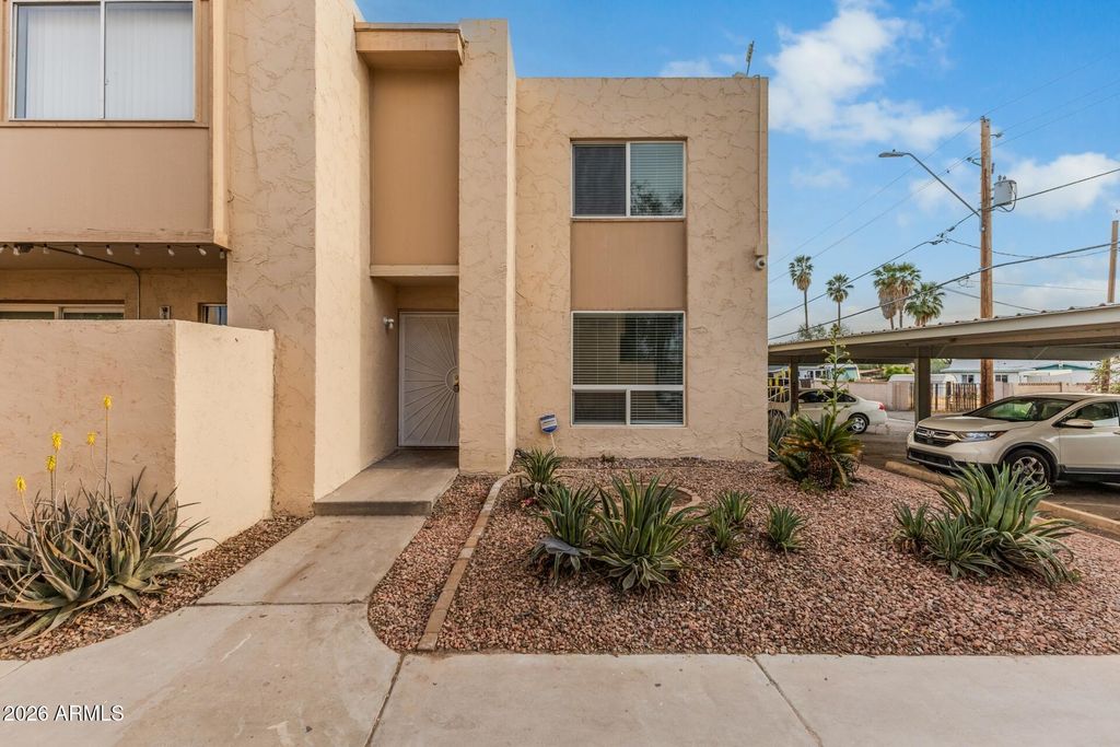 3526 W DUNLAP Avenue 146, Phoenix, AZ 85051