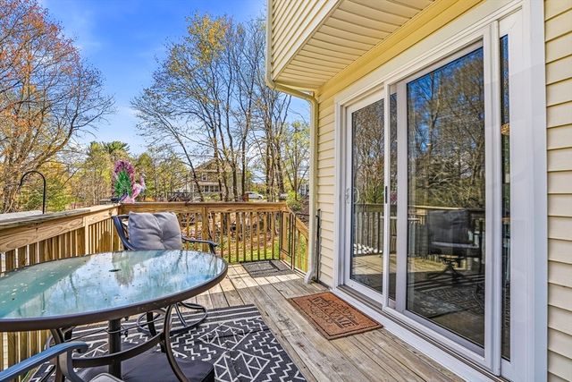 152 S Main Street 152, Uxbridge, MA 01569