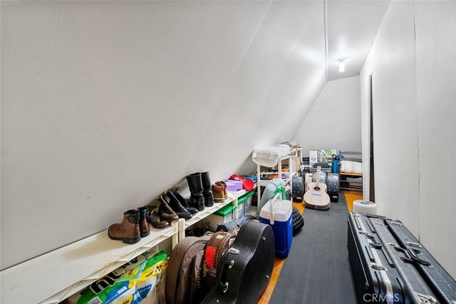 2285 E Orange Grove, Pasadena, CA 91104