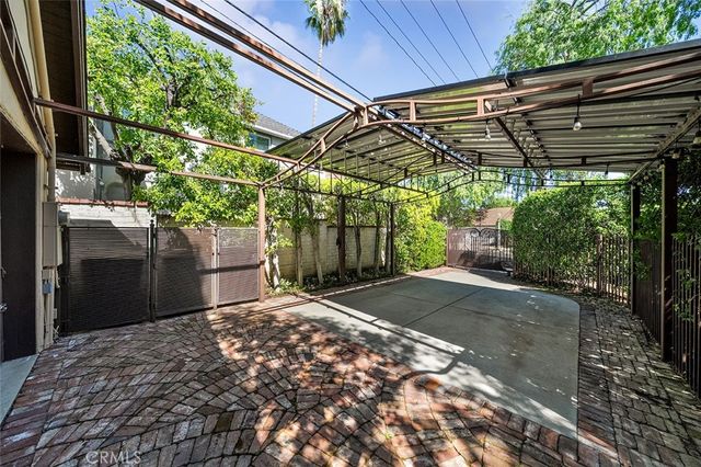 2285 E Orange Grove, Pasadena, CA 91104