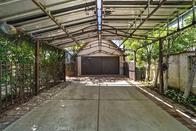 2285 E Orange Grove, Pasadena, CA 91104