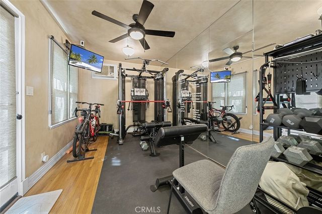 2285 E Orange Grove, Pasadena, CA 91104