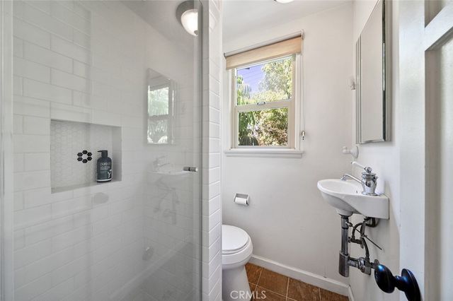 2285 E Orange Grove, Pasadena, CA 91104