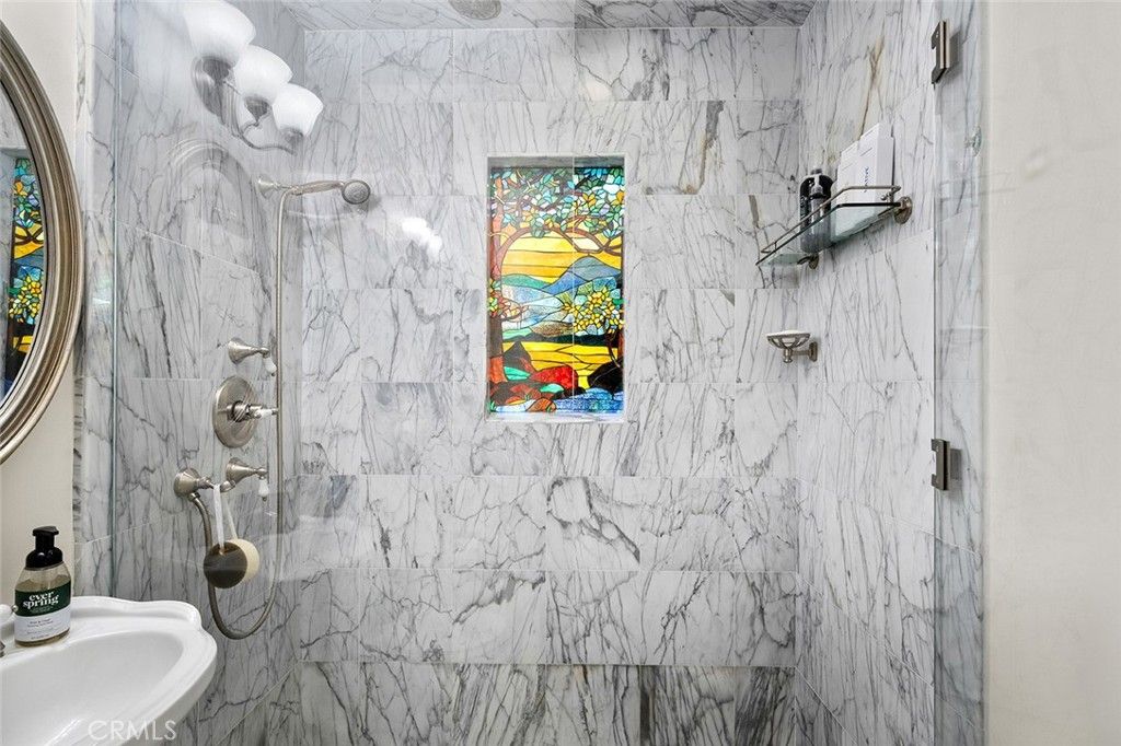 Image 30 of property listing at 2285 E Orange Grove, Pasadena, CA 91104