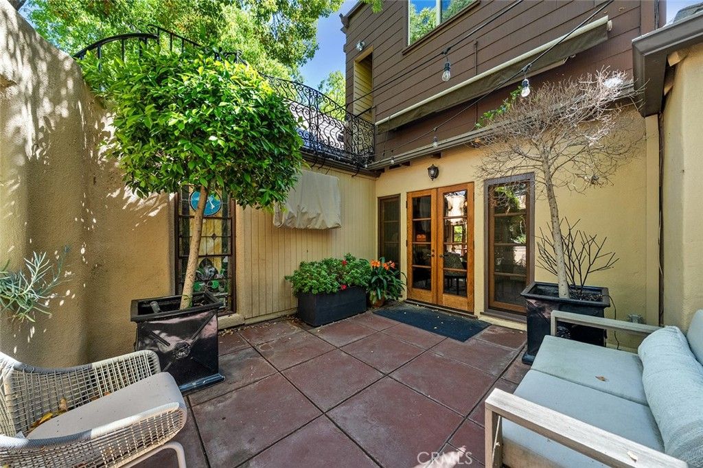 Image 45 of property listing at 2285 E Orange Grove, Pasadena, CA 91104