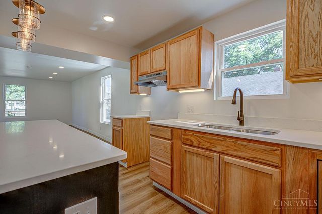 18 Baltimore Avenue, Trenton, OH 45067