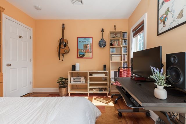 11 Varnum St 3, Arlington, MA 02474