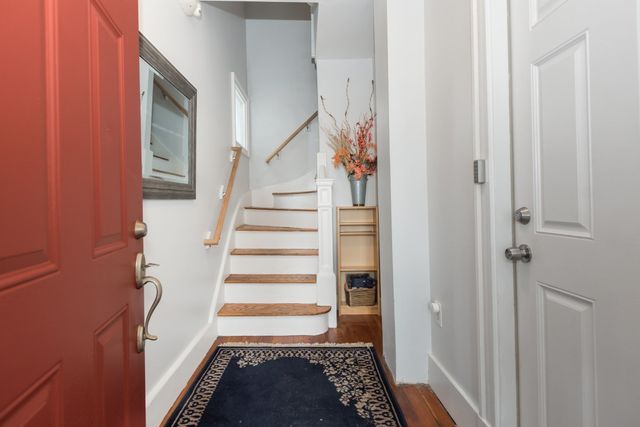 11 Varnum St 3, Arlington, MA 02474