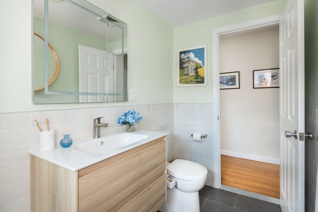 11 Varnum St 3, Arlington, MA 02474