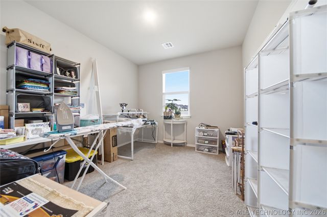 4207 W 4th Street, Skiatook, OK 74070
