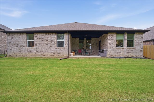 4207 W 4th Street, Skiatook, OK 74070