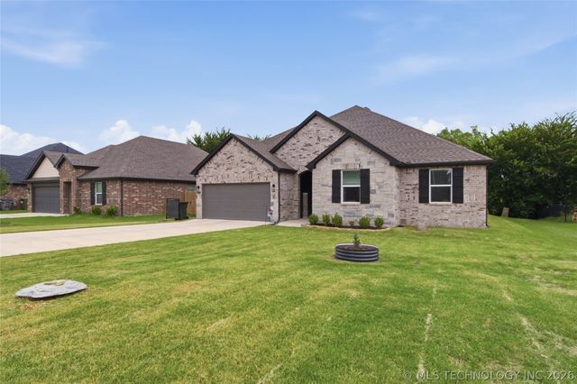 4207 W 4th Street, Skiatook, OK 74070
