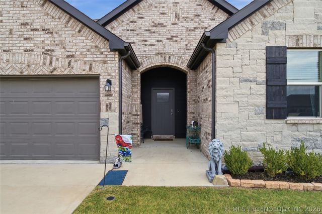 4207 W 4th Street, Skiatook, OK 74070