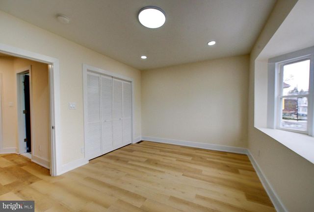 5215 N MARVINE ST, Philadelphia, PA 19141