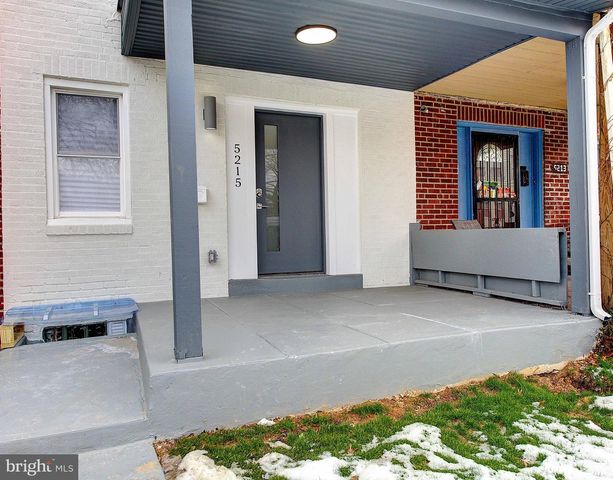 5215 N MARVINE ST, Philadelphia, PA 19141