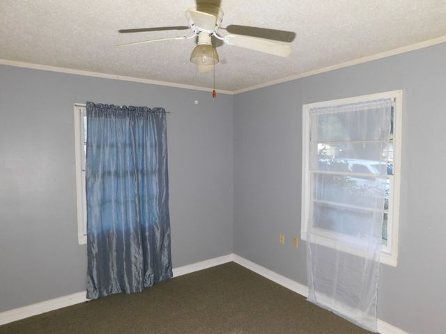 404 SE 4th Street, Springhill, LA 71075