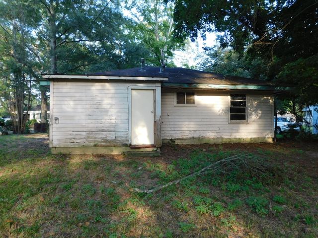 404 SE 4th Street, Springhill, LA 71075