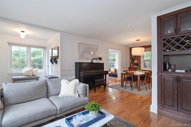 6 Beverly Road, Bronxville, NY 10708