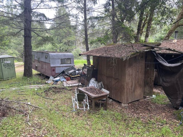 5615 Island Mountian Road, Garberville, CA 95542