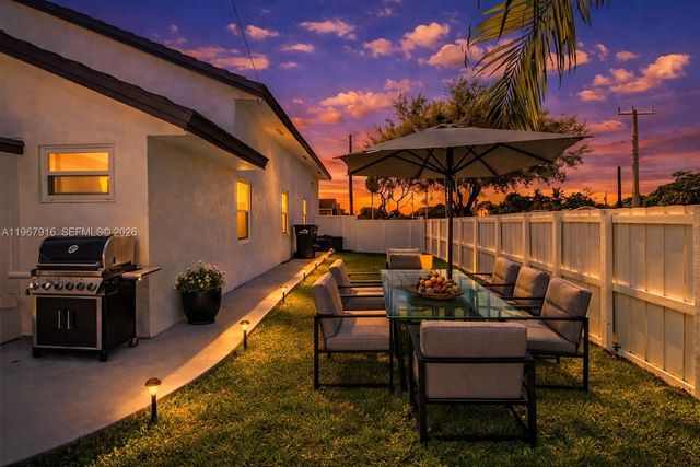 7893 SW 9th Ter, Miami, FL 33144