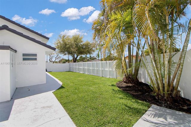 7893 SW 9th Ter, Miami, FL 33144