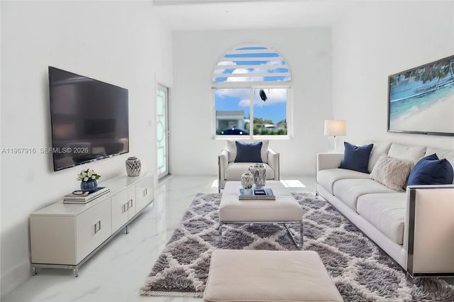 7893 SW 9th Ter, Miami, FL 33144