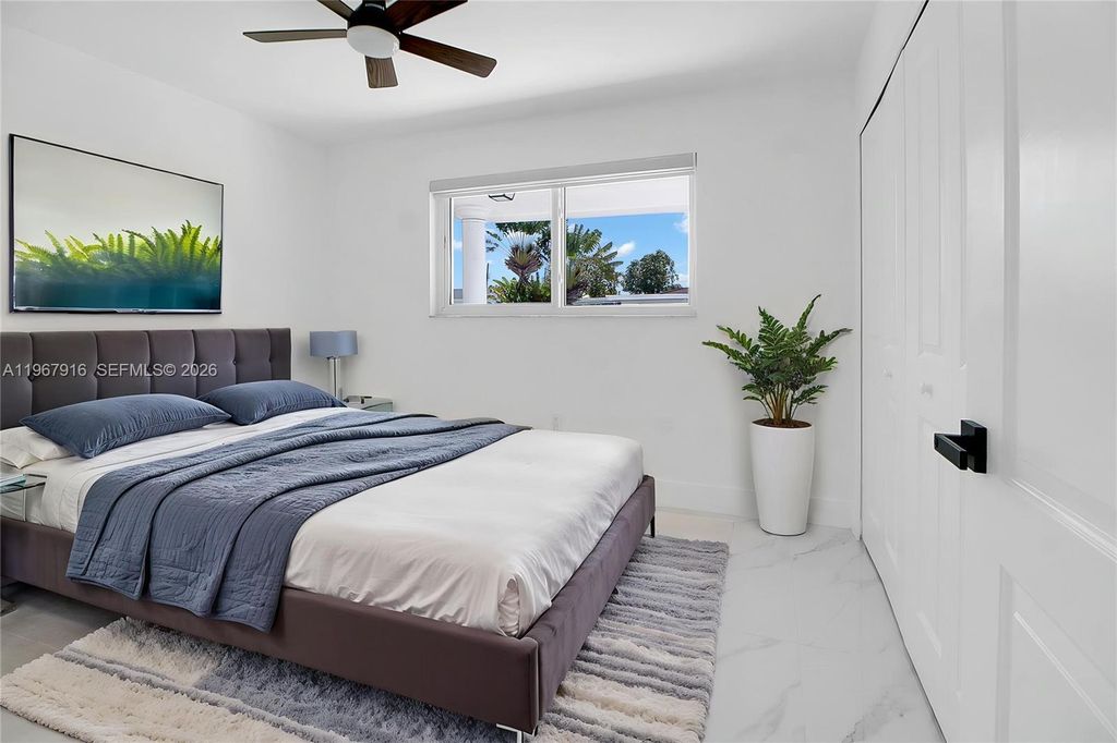 Image 8 of property listing at 7893 SW 9th Ter, Miami, FL 33144