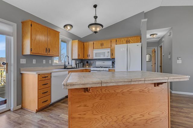 970 Isabella Avenue, Clearwater, MN 55320