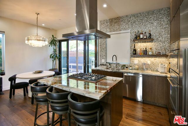 8501 Belford Avenue, Los Angeles, CA 90045