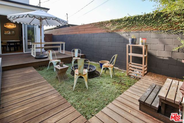 8501 Belford Avenue, Los Angeles, CA 90045