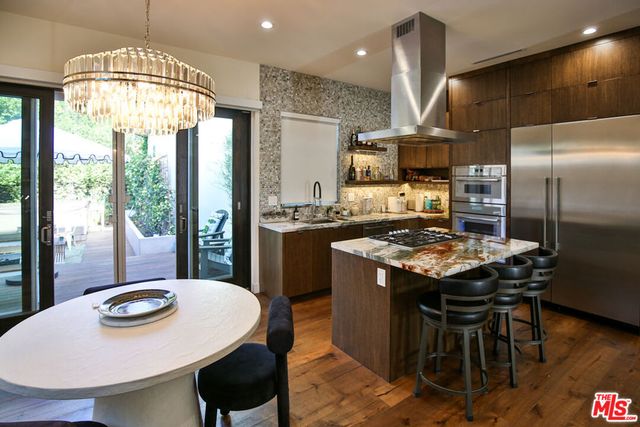 8501 Belford Avenue, Los Angeles, CA 90045