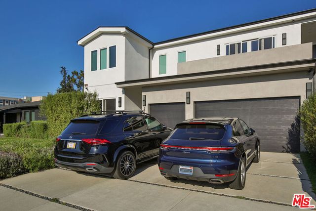8501 Belford Avenue, Los Angeles, CA 90045