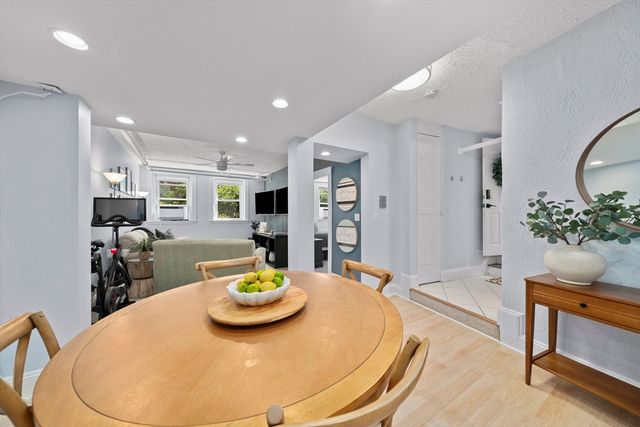 12 James Street B, Brookline, MA 02446