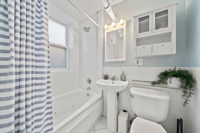12 James Street B, Brookline, MA 02446