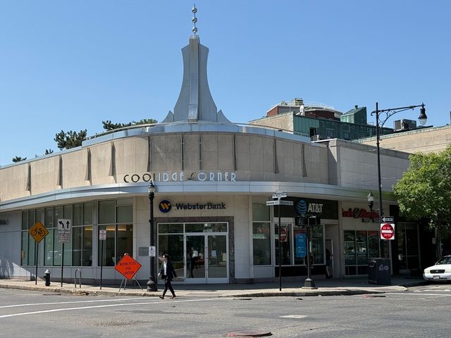 12 James Street B, Brookline, MA 02446