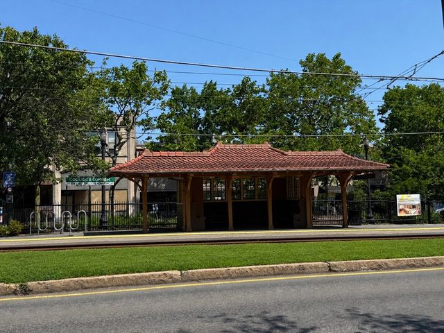 12 James Street B, Brookline, MA 02446