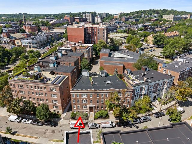 12 James Street B, Brookline, MA 02446