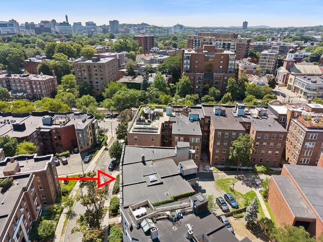 12 James Street B, Brookline, MA 02446