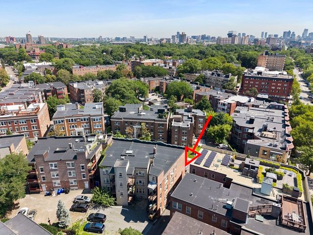 12 James Street B, Brookline, MA 02446