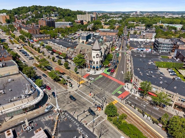 12 James Street B, Brookline, MA 02446