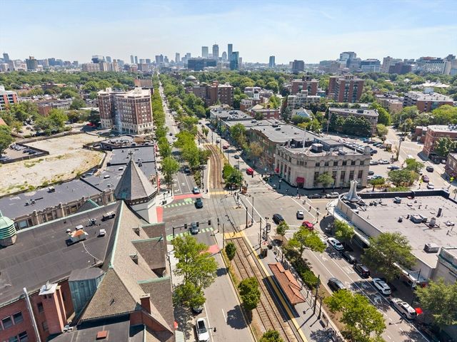 12 James Street B, Brookline, MA 02446