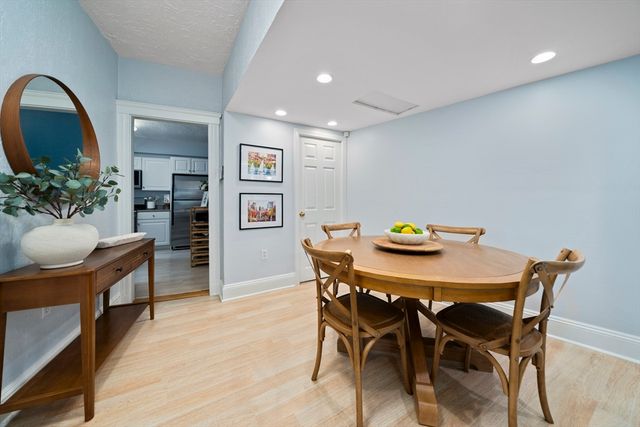 12 James Street B, Brookline, MA 02446