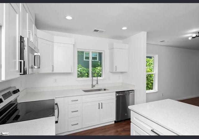 353 St Andrews Street, Spartanburg, SC 29306