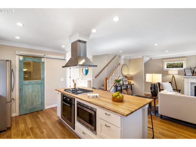 4643 Ne 25TH Ave, Portland, OR 97211