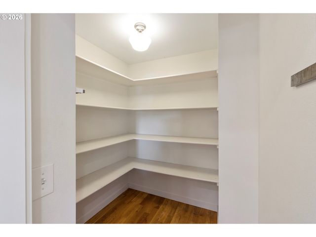 4643 Ne 25TH Ave, Portland, OR 97211