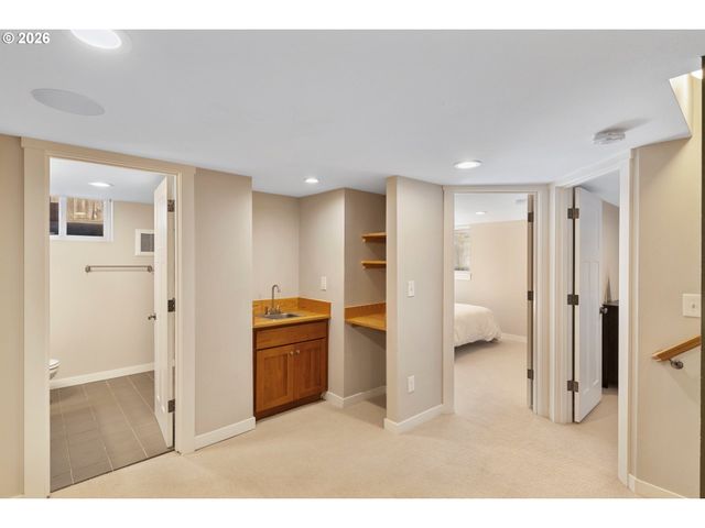 4643 Ne 25TH Ave, Portland, OR 97211