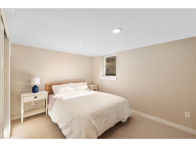 4643 Ne 25TH Ave, Portland, OR 97211