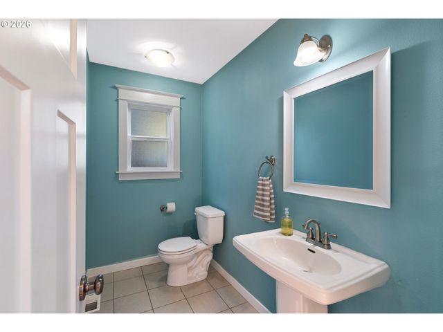 4643 Ne 25TH Ave, Portland, OR 97211